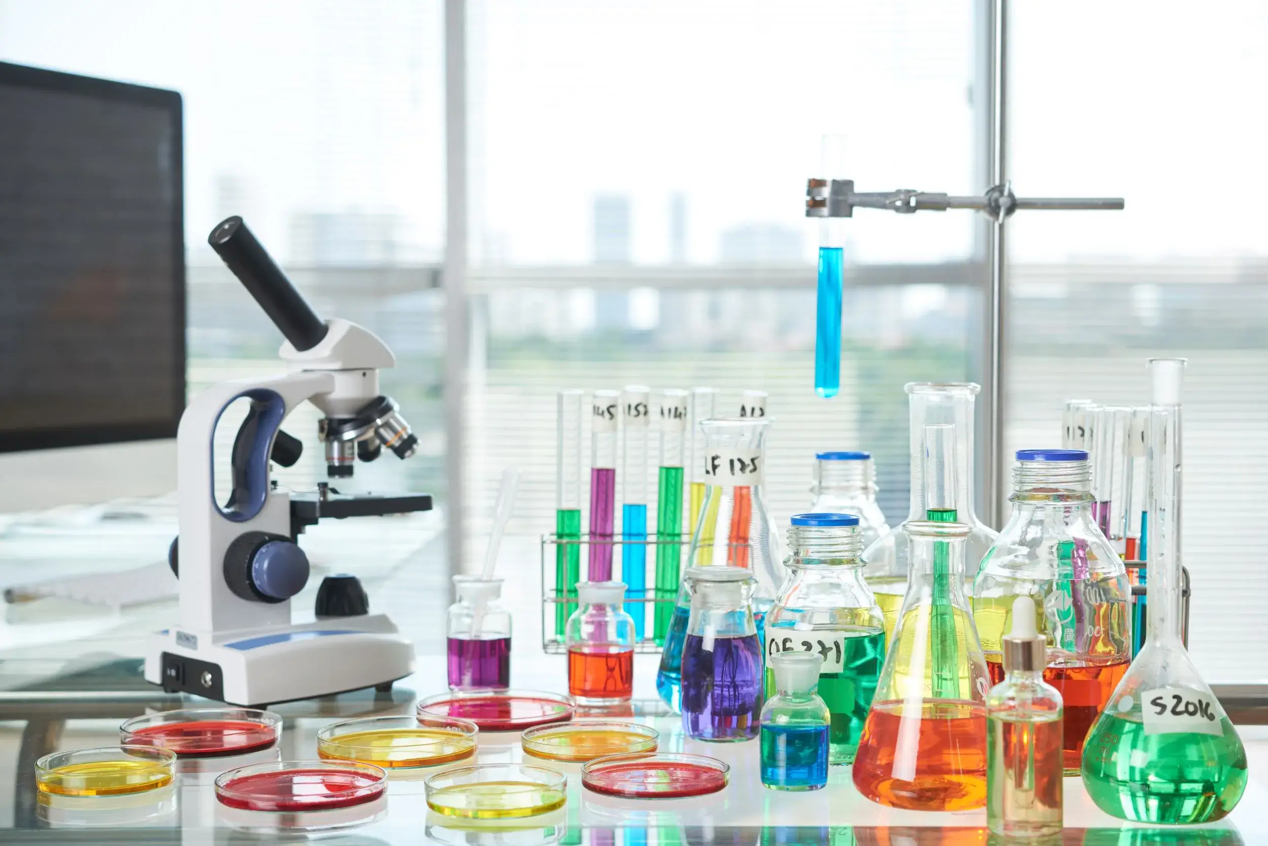 Laboratory equipment and solutions in a lab setup